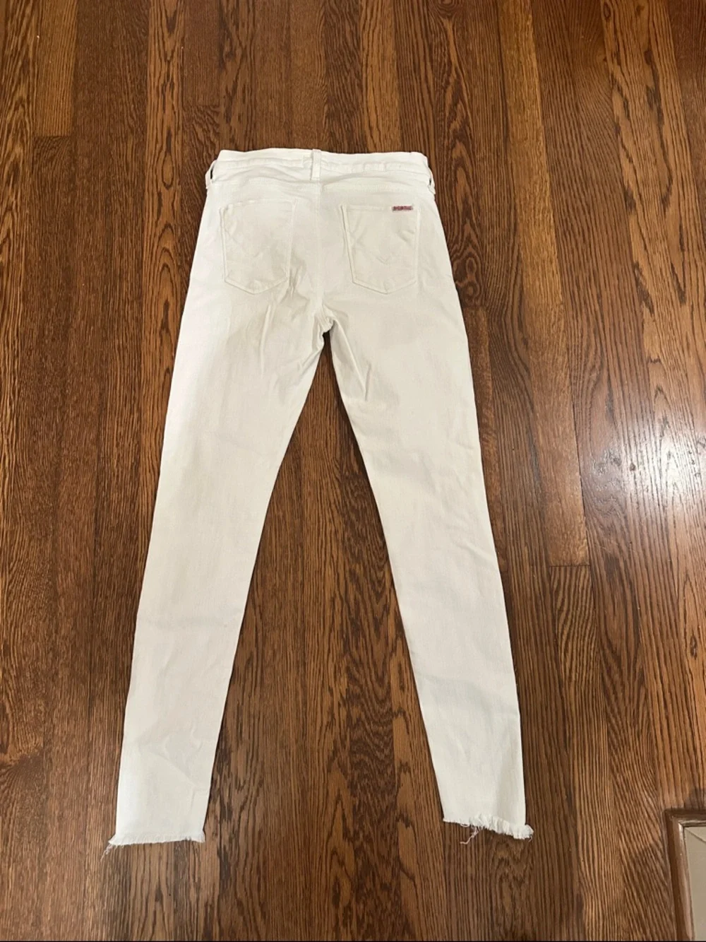 Hudson Jeans White Skinny Jeans with Frayed Ankles